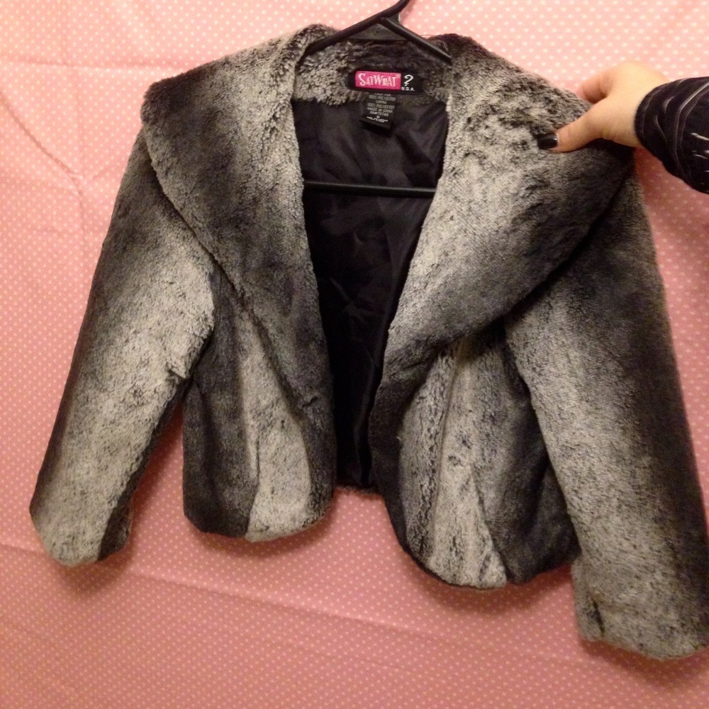 FUR JACKET - Picture 2 of 5